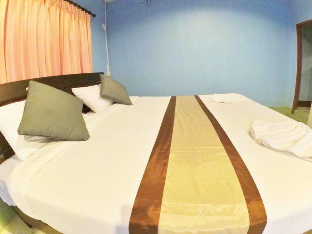 Marina Hut Guest House Koh Lanta Bagian luar foto