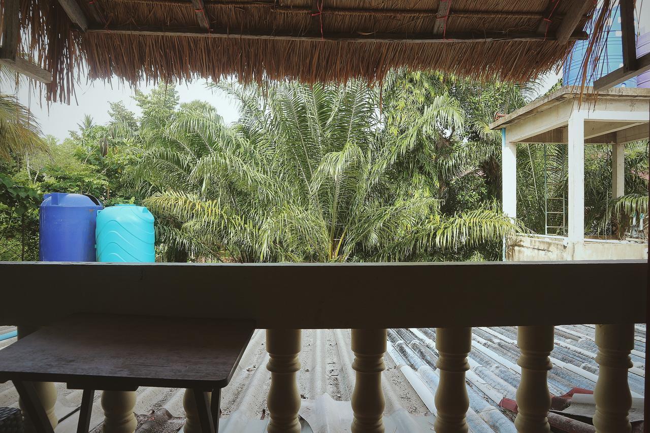 Marina Hut Guest House Koh Lanta Bagian luar foto