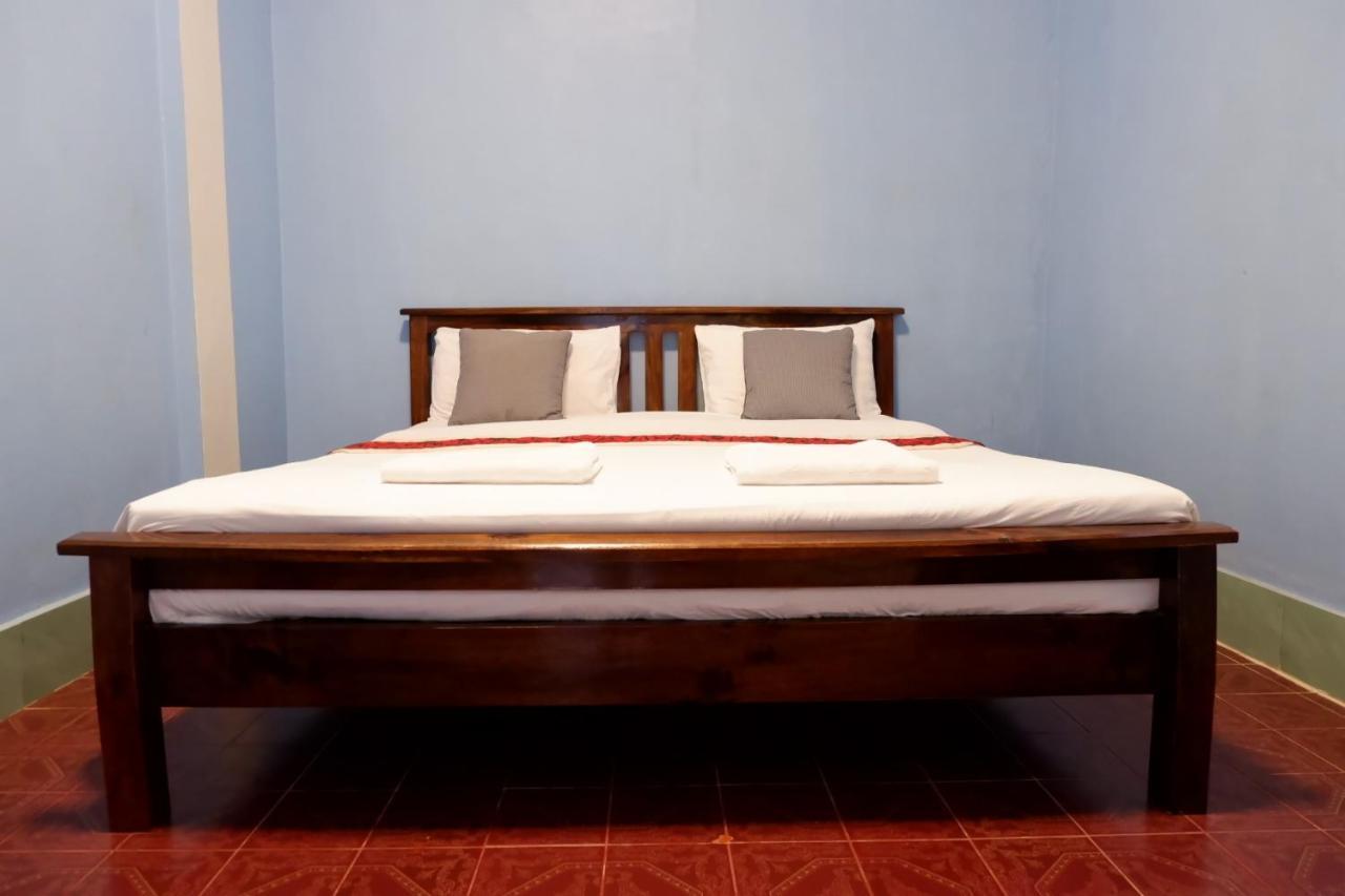 Marina Hut Guest House Koh Lanta Bagian luar foto