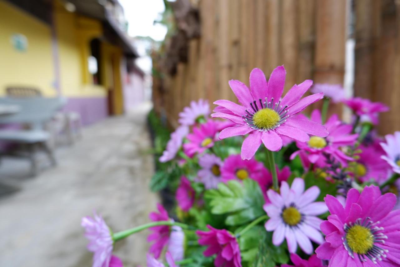 Marina Hut Guest House Koh Lanta Bagian luar foto