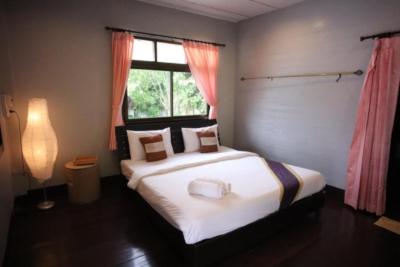 Marina Hut Guest House Koh Lanta Bagian luar foto